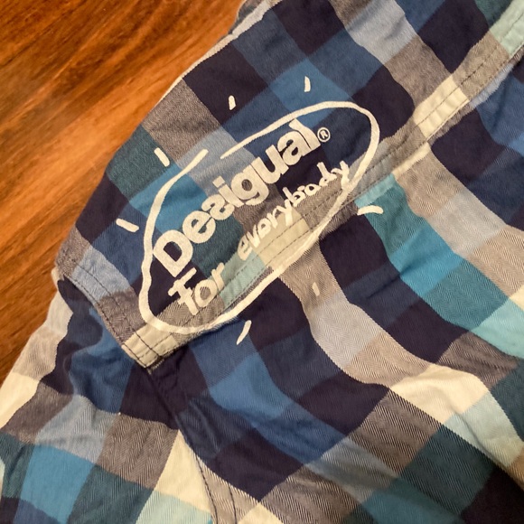 NEW Boys Desigual Buttoned Shirt - Picture 3 of 3